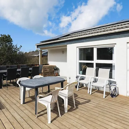 10 Person In Hjørring