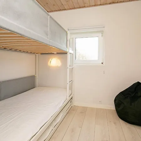 10 Person In Hjørring